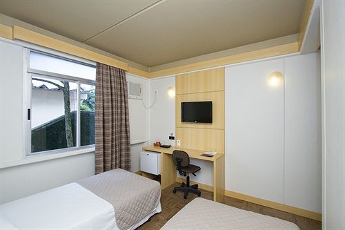 Hotel Le Canard Joinville